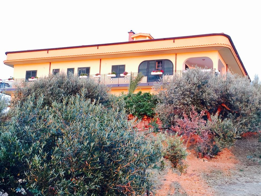 Villa Della Mimosa Alia Dış mekan fotoğraf